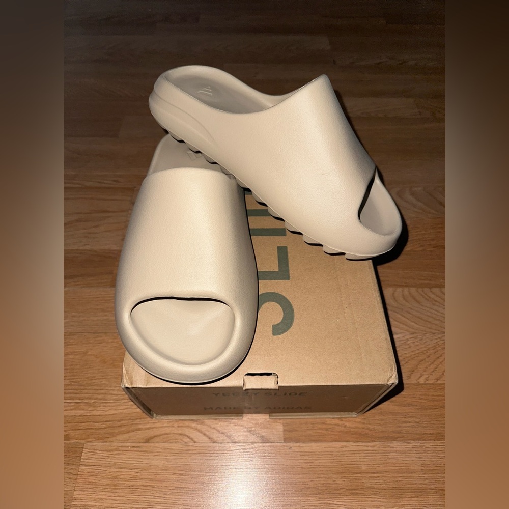Yeezy Pure Slide